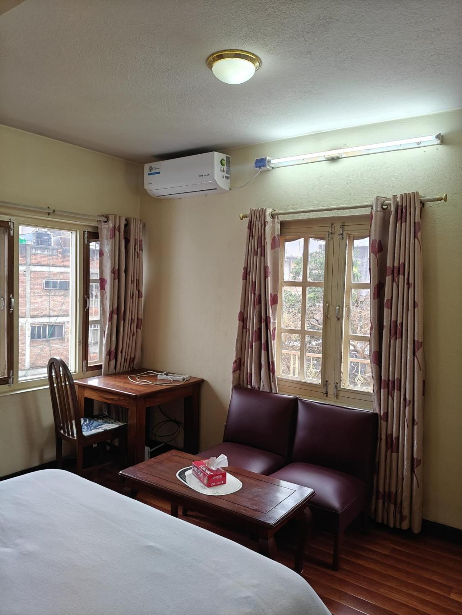 Rooftop Studio And 2Bhk Apartments In Kathmandu'S Most Happening Place Buitenkant foto